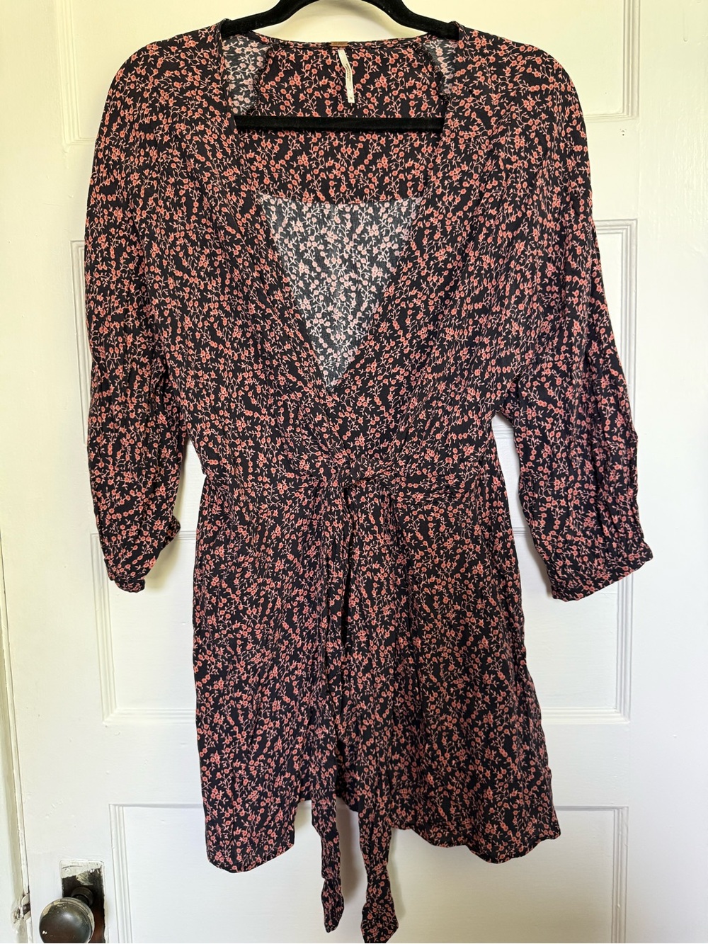 Free People Clara Tunic Mini Dress V-Neckline  & Dainty Floral Print Boho Sz M